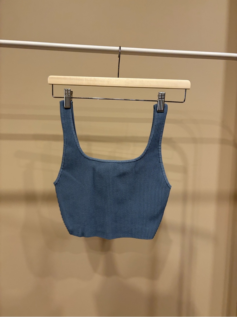 Babaton Ribbed Scoop-Neck Cropped Tank - Blue